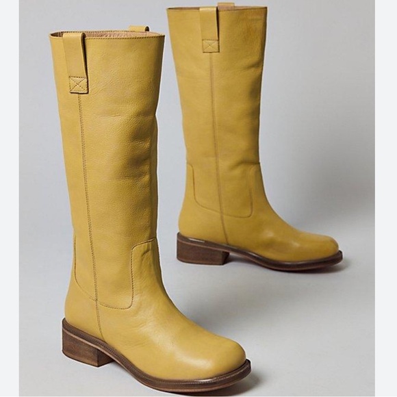 Urban Outfitters Shoes - NWOT Urban Outfitters UO Tall Leather Slouch Boot Size 9